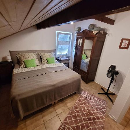 Ferienwohnung Trina Bendorf Bagian luar foto